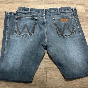 Wrangler Men's slim straight Denim Jeans